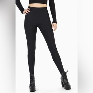Blackmilk High Waist Matte Pocket Leggings